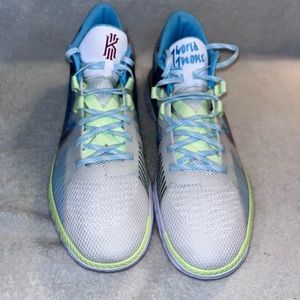 Kyrie flytrap V brand new